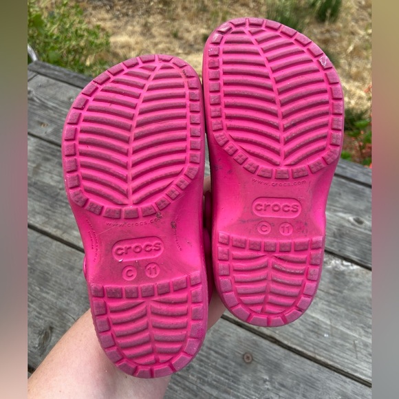 Excellent used condition CROCS. - Picture 4 of 4